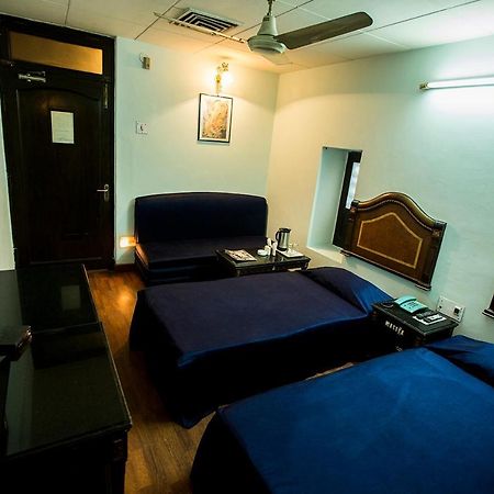 Deep Hotel Lucknow Exterior foto