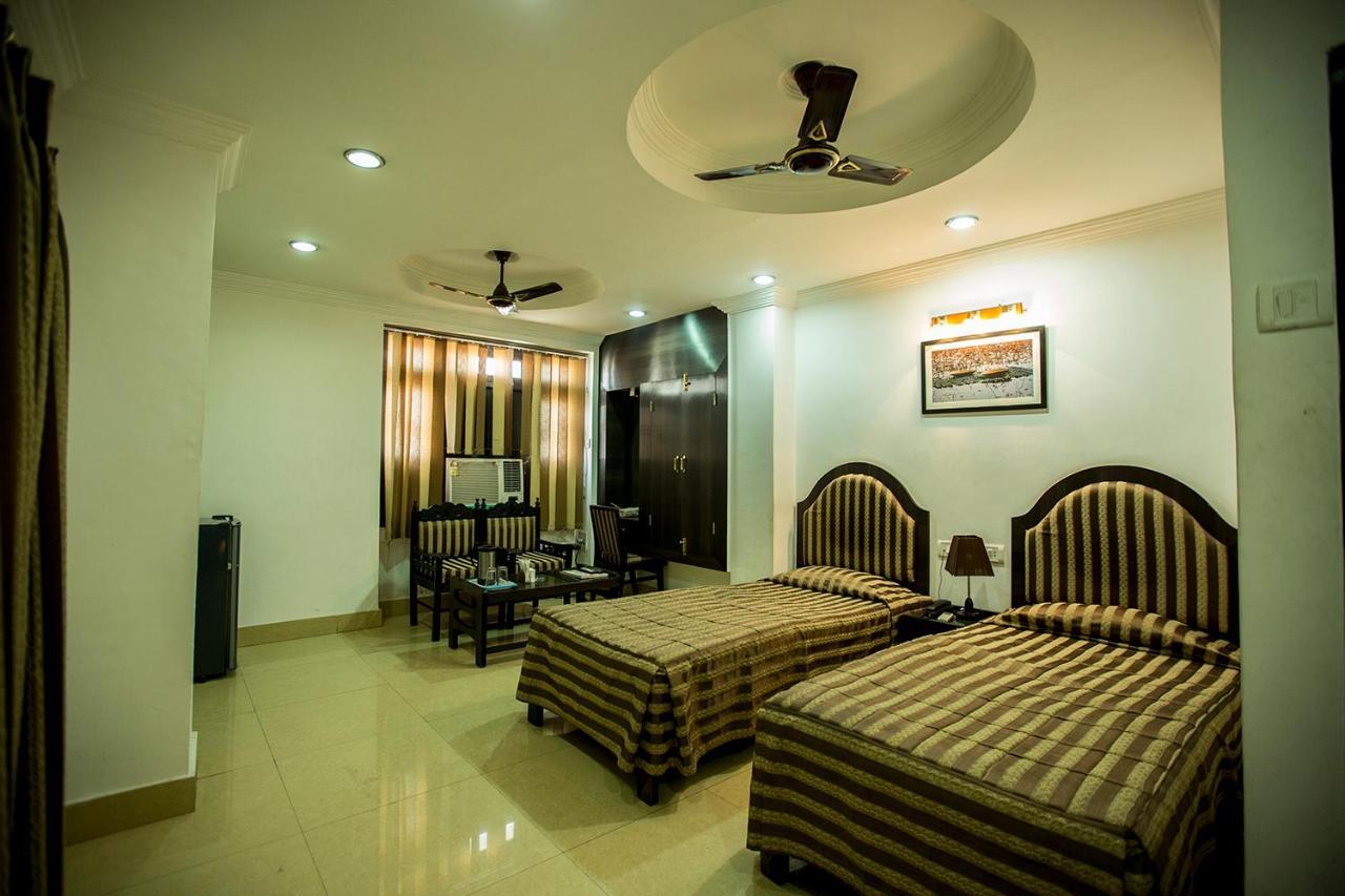 Deep Hotel Lucknow Exterior foto