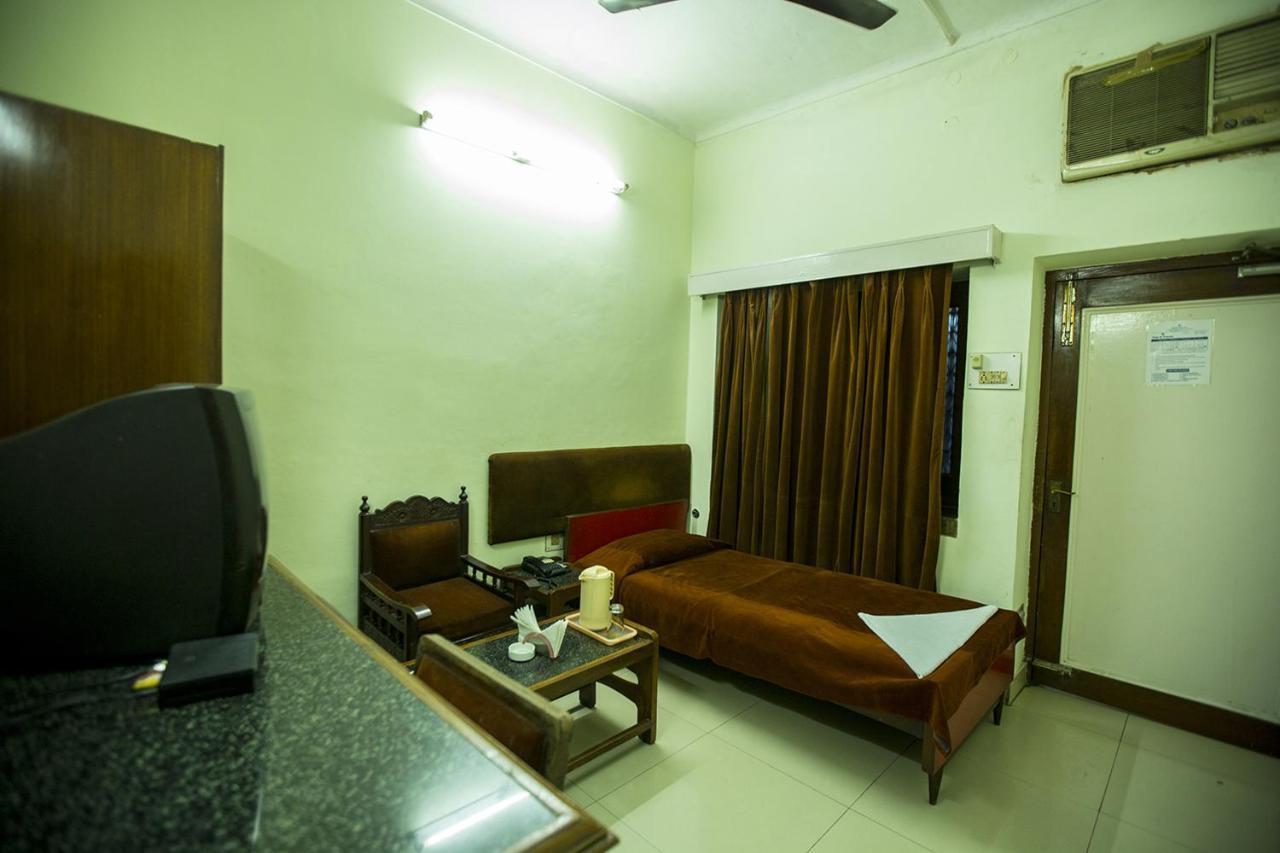 Deep Hotel Lucknow Exterior foto