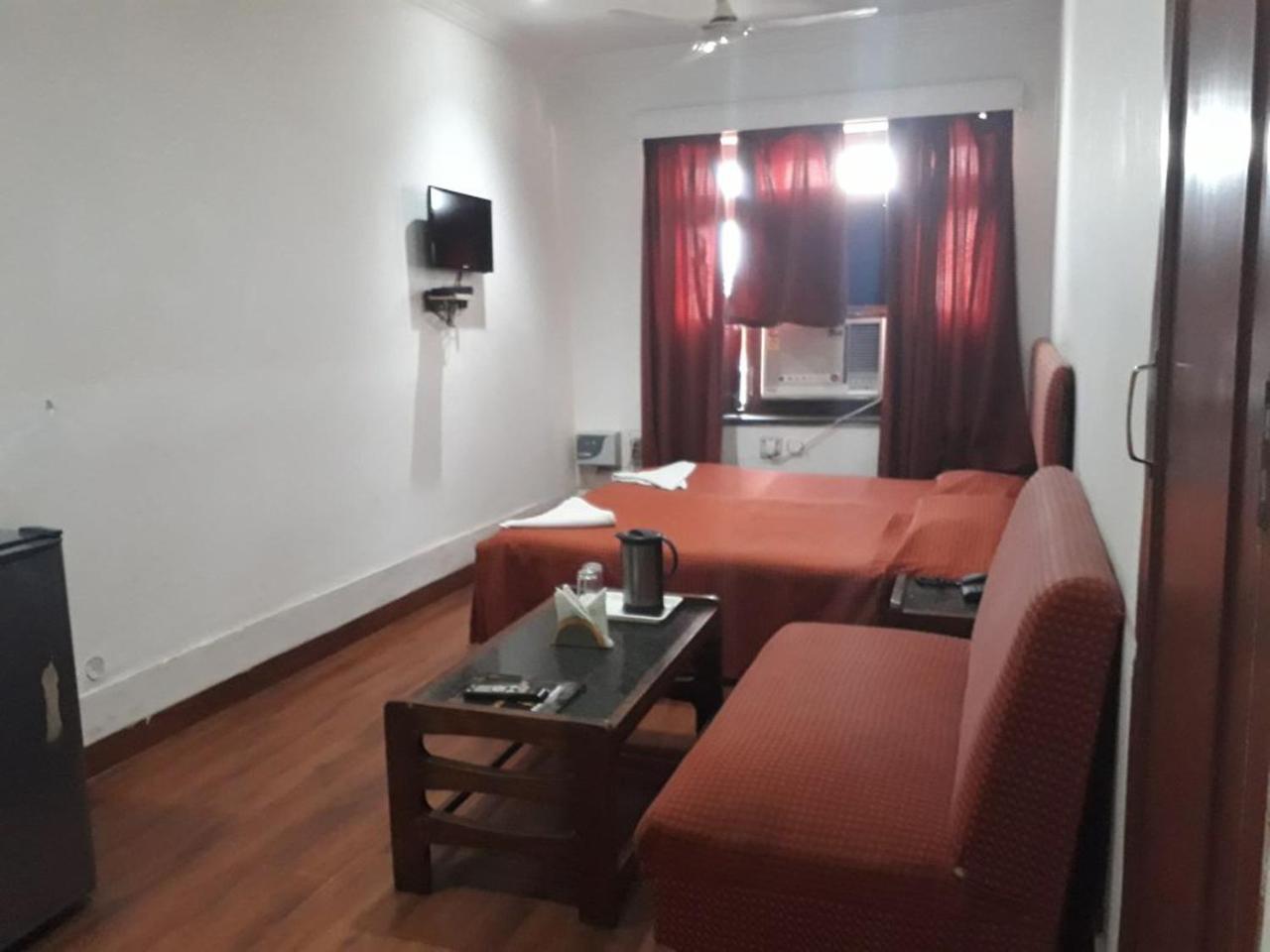 Deep Hotel Lucknow Exterior foto